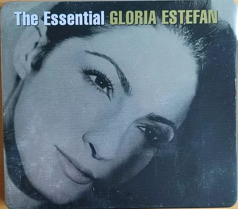 2CD Gloria Estefan - The Essential (kovová krabička)