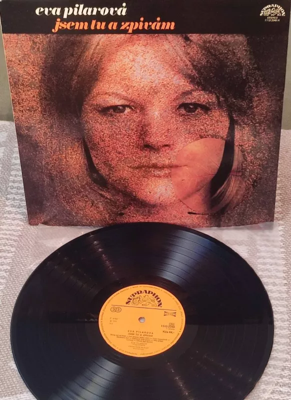 LP Eva Pilarová Jsem tu a zpívám VG/EX-