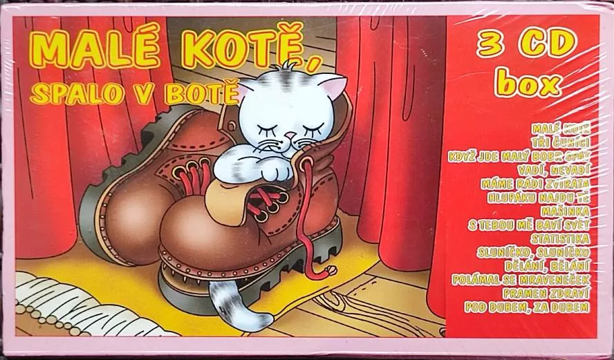3CD Malé kotě, spalo v botě