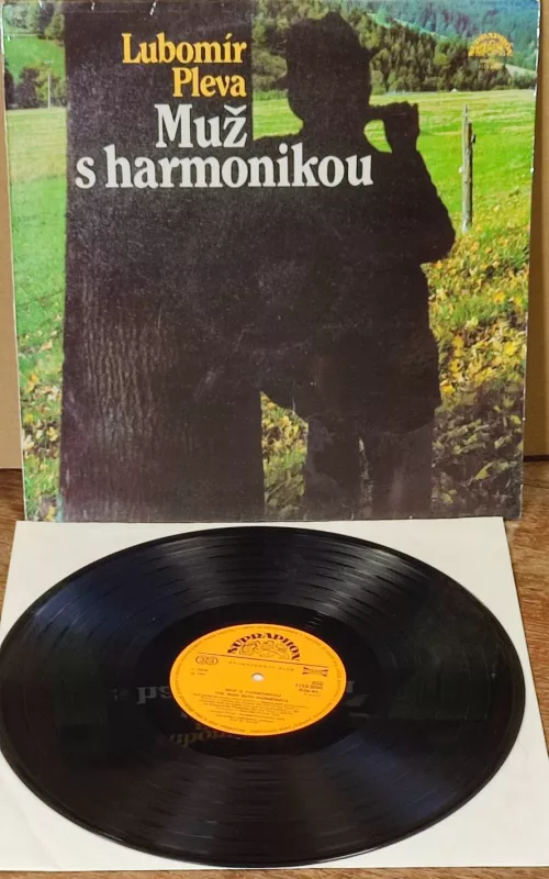 LP Lubomír Pleva Muž s harmonikou VG+/EX-