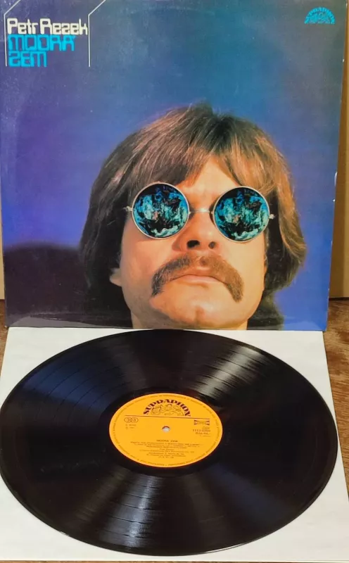 LP Petr Rezek Modrá zem EX-/EX